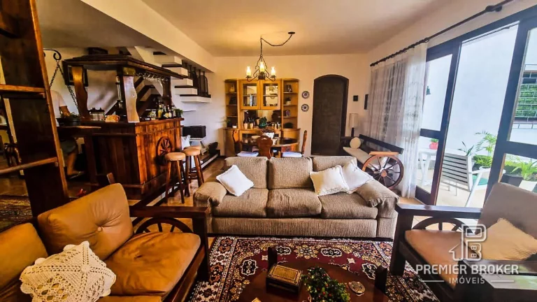 Imagem Casa à venda, 172 m² por R$ 1.700.000,00 - Granja Guarani - Teresópolis/RJ