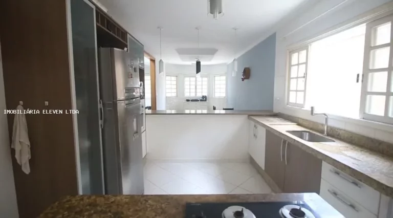 Imagem Sobrado para Venda em Poá / SP no bairro Jardim Fonte Áurea