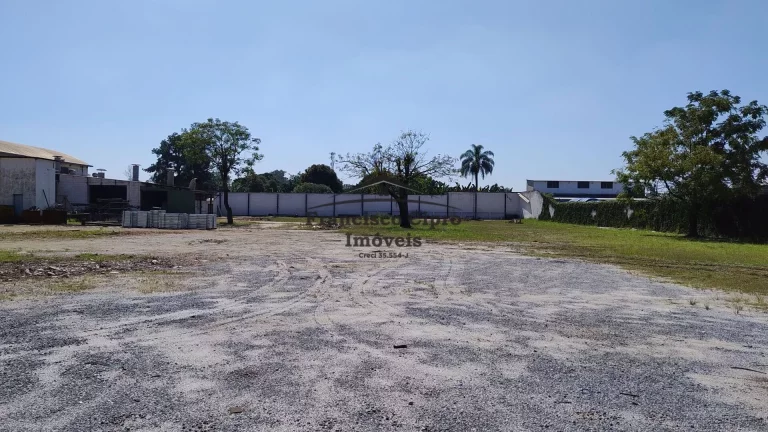Imagem Pavilhão/Galpão à venda no bairro Chácaras Santa Maria I - Guaratinguetá/SP