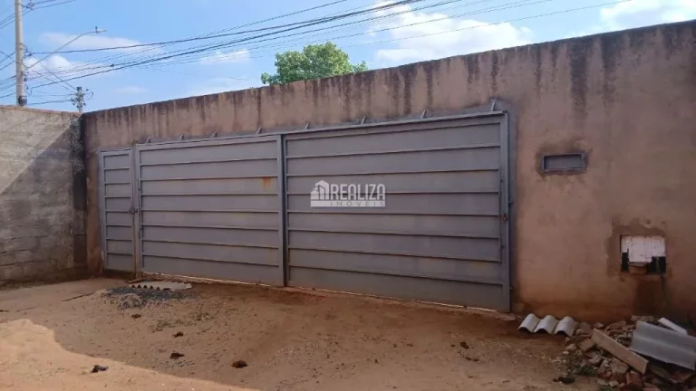 Imagem Casa de 2 Dormitórios no bairro Residencial Rio de Janeiro - Uberaba