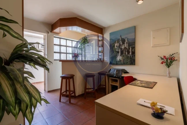 Imagem Casa Comercial à Venda na Vila Olímpia: 2 Salas, 3 Banheiros e 2 Vagas de Garagem - São Paulo, SP