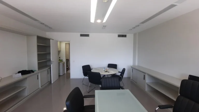 Imagem Sala Comercial para Venda em Rio de Janeiro, Barra da Tijuca, 1 banheiro, 1 vaga