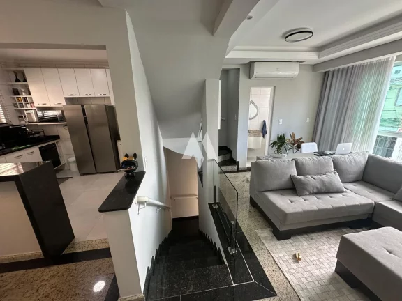 Imagem Casa moderna com 03 vagas de garagem na Aparecida!