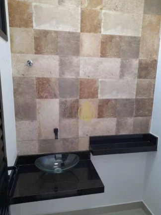 Imagem Casa com 3 suítes, escritório e piscina à venda no condomínio Terras de Siena