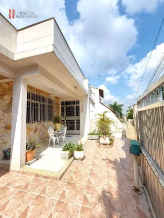 Imagem Casa de condomínio com 3 quartos à venda, 350 m² por R$ 2.800.000 - Jardim Vinte e Cinco de Agosto - Duque de Caxias/RJ