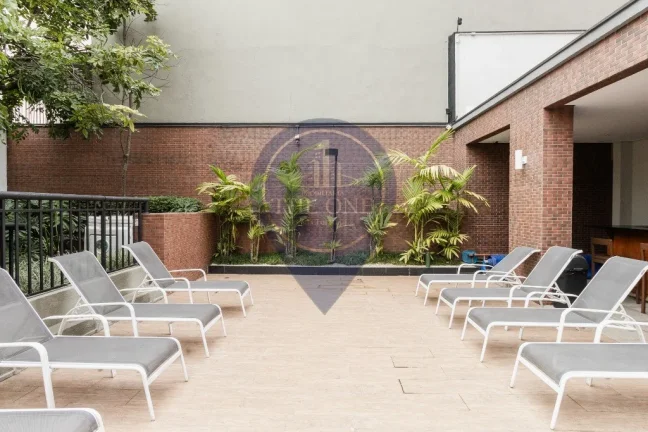 Imagem Apartamento de Luxo para Locação na Bela Vista, São Paulo - 1 Quarto, 2 Salas, 1 Banheiro, 1 Vaga de Garagem, 42m²