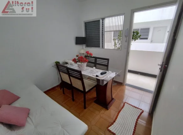 Imagem Apartamento à venda em Praia Grande-SP, bairro Mirim: 1 quarto, 1 sala, 1 banheiro, 1 vaga, 40m² de área.