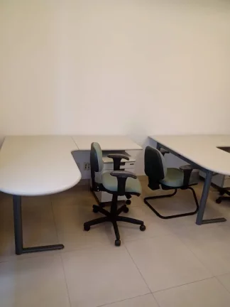 Imagem SALA COMERCIAL EM EDIFICIO HISTÓRICO NA CINELÂNDIA / IMÓVEL MOBILIADO