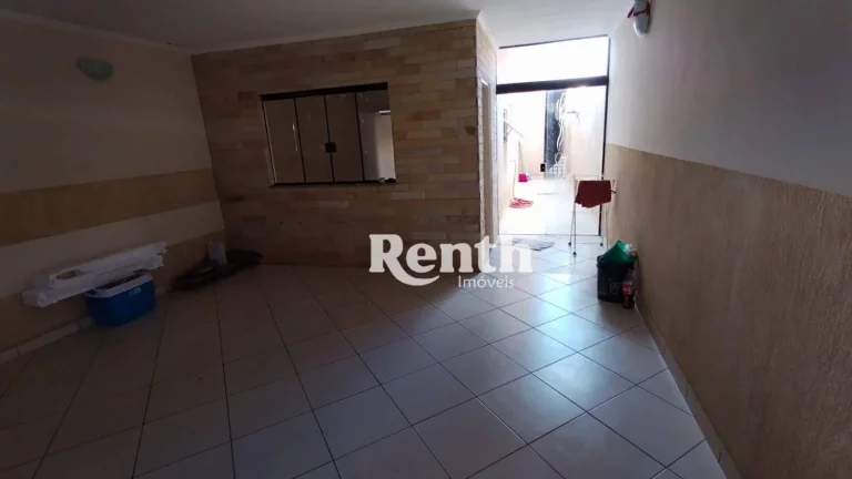 Imagem Casa com 2 dormitórios à venda, 160 m² por R$ 300.000 - Parque Mãe Preta - Rio Claro/SP