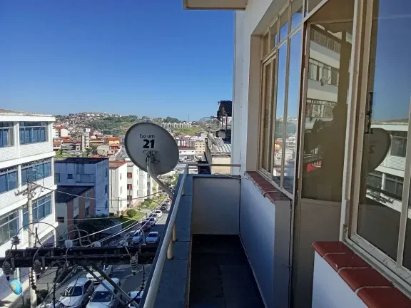 Imagem Apartamento para alugar em Barbacena, Centro, com 4 quartos