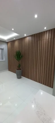 Imagem Apartamento 90 M², 3Q, 1 Suíte, 2 Banheiros, 1 Vaga, Semi-mobiliado, Luminárias, Led, Cozinha com ilha.