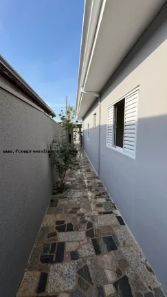 Imagem Casa para Venda em Limeira, Jardim Nova Suíça, 4 dormitórios, 2 banheiros