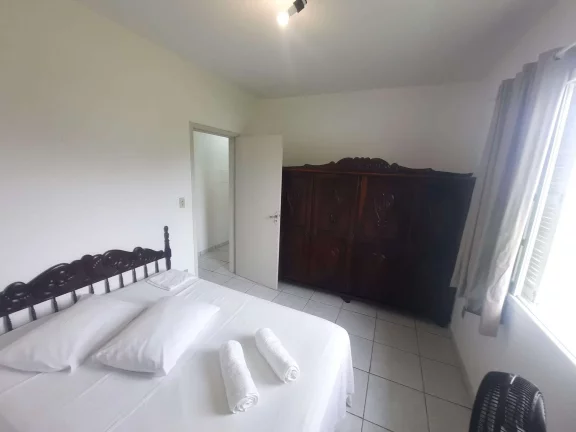Imagem Casa à Venda, 200m2, 4 Dormitórios(1S), Daniela, Florianópolis/SC