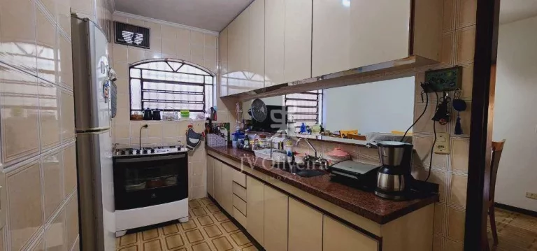 Imagem Sobrado à venda, 204 m² com 4 dormitórios, 2 suítes, 4 banheiros, 2 vagas - Jardim das Vertentes - São Paulo/SP