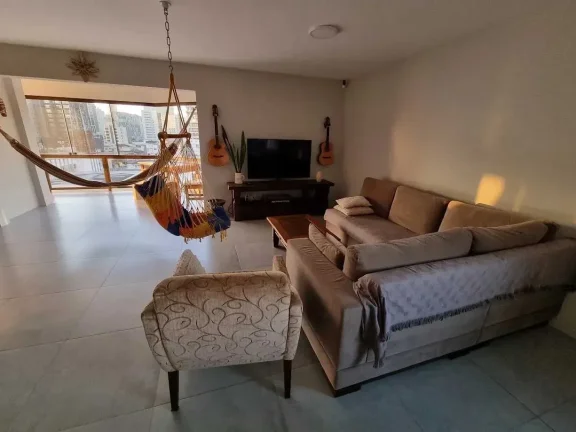 Imagem Apartamento com 4 dormitórios sendo 1 suíte e 1 vaga no Centro de Itajaí