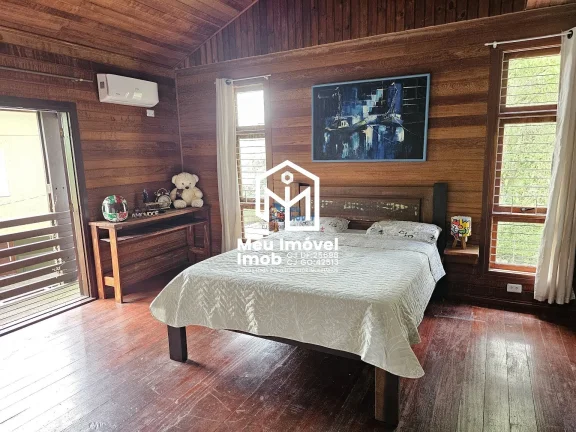 Imagem Rua Ovídio Florianópolis Casa 4 Quartos 4 Vagas 190m² Mobiliado Hidromassagem