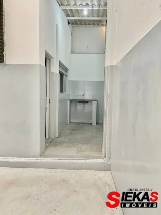 Imagem Galpão comercial para locação em Barueri-SP, Jardim Califórnia: 5 salas, 4 banheiros, 1.179m² de área!