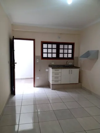 Imagem Ótimo sobrado próximo à escolas e comércio!