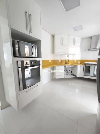 Imagem Casa à venda, com 4 dormitórios 4 suítes 300m² de área útil - Riviera de São Lourenço - Bertioga SP