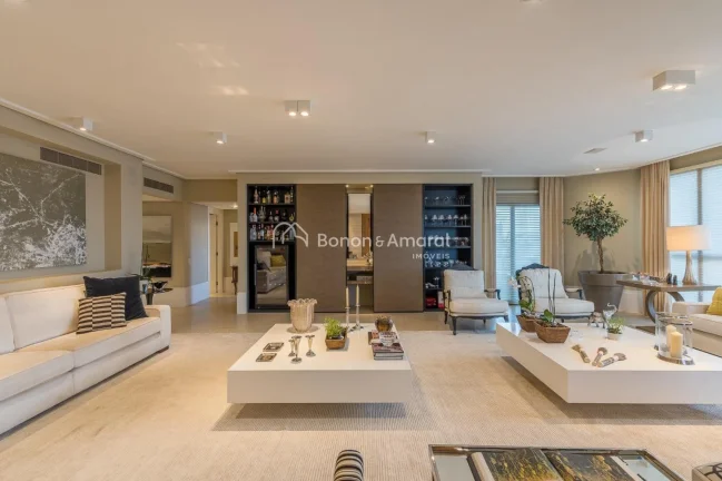 Imagem Apartamento a Venda, 410 m², Bairro Cambuí, 4 Suítes, 5 Garagens, Andar Alto, Vista Panorâmica, ...