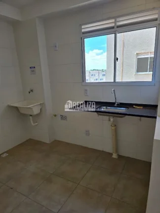 Imagem Apartamento de 2 dormitórios com piscina e portaria 24hrs no Condomínio Reserva do Lago, em Uberaba