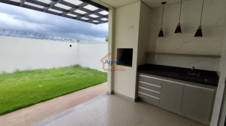 Imagem Casa à venda no bairro CONDOMINIO COSTA AZUL - Mogi Mirim/SP