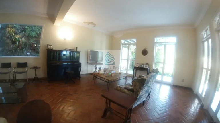 Imagem Imperdível: Casa em Condomínio de Luxo com 5 Quartos e 369m² em Itaipu, Niterói-RJ