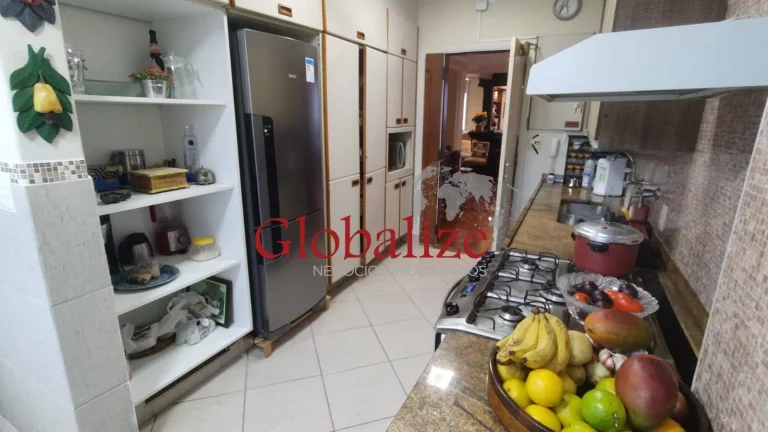 Imagem Apartamento com Vista Mar à Venda com 3 Dormitórios e 1 Vaga no Bairro da Ponta da Praia em Santos por R$ 1.385.000,00