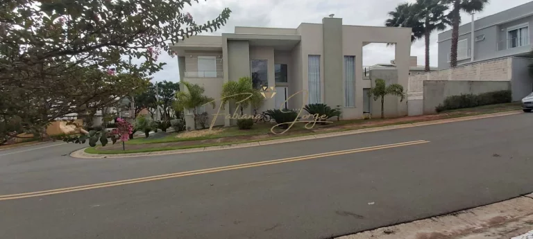 Sobrado com 3 Quartos à Venda, 360 m² em Swiss Park - Campinas