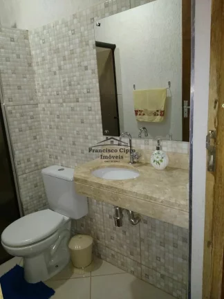 Imagem Casa à venda no bairro Santa Barbara - Guaratinguetá/SP