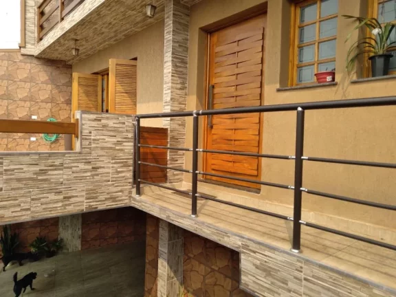 Imagem Sobrado com 3 dormitórios à venda, 238 m² por R$ 750.000,00 - Jardim Veneza - Mogi das Cruzes/SP