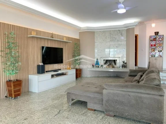Imagem Casa para venda no Parque Taquaral em Campinas S.P.

Belíssima casa térrea com área construída d...
