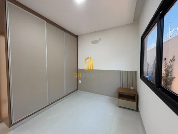 Imagem Casa com 3 quartos no Bairro Ilda, em terreno com 384m² com 207,2m² de área construída possui:- ...