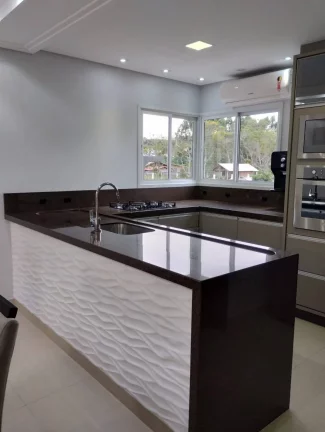 Imagem Casa com 3 quartos, 1 suite à venda em Governador Celso Ramos