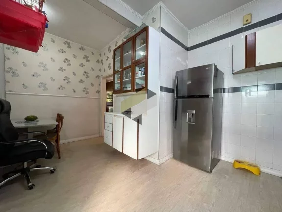 Imagem Casa Sobreposta para Venda em Santos, Encruzilhada, 2 dormitórios, 2 banheiros