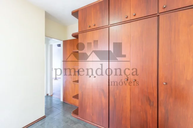 Imagem Pompéia 74m², apartamento com 2 quartos (1 suíte) e 2 vagas.