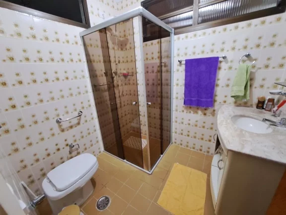 Imagem APARTAMENTO AMPLO, MOBILIADO COM 2 DORMITÓRIOS MAIS O 3º DORMITORIO OPCIONAL