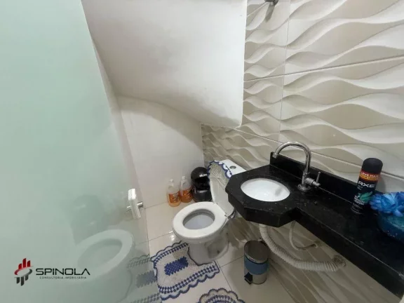 Imagem Sobrado com 2 dormitórios à venda, 56 m² por R$ 375.000,00 - Maracanã - Praia Grande/SP