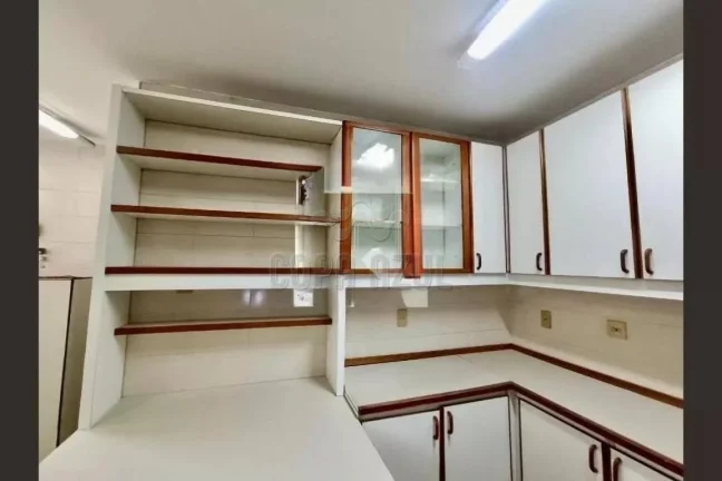 Imagem Copacabana – Avenida Nossa Senhora de Copacabana | Residencial › Apartamento 3 quarto(s) à Venda