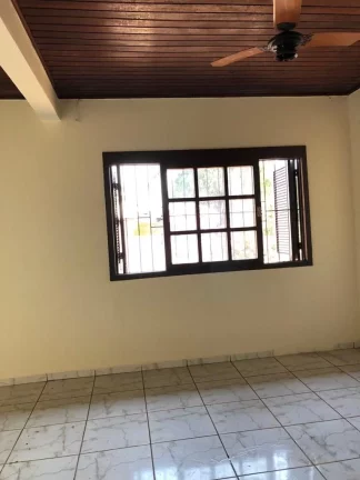 Imagem Casa de 3 quartos proximo ao centro de Parobe