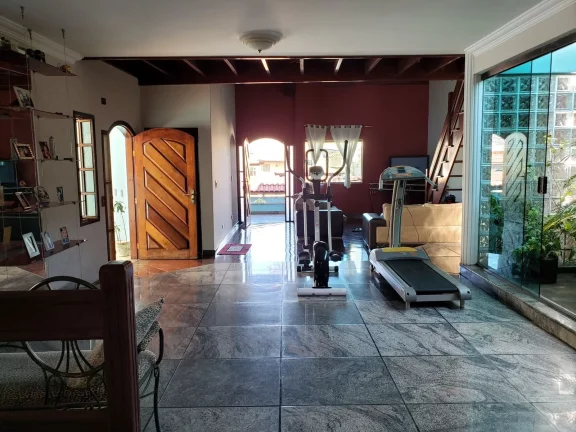 Imagem CASA ASSOBRADADA