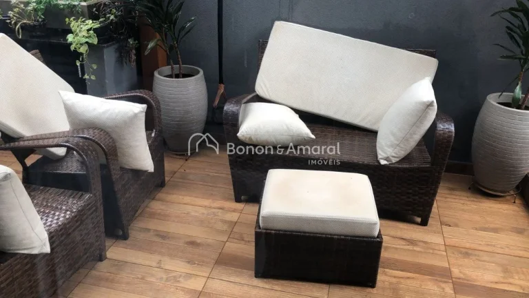 Imagem Linda casa à venda no Condomínio Real Park Sumaré, 3 quartos, 2 suítes

São 2 suíte com muitos...