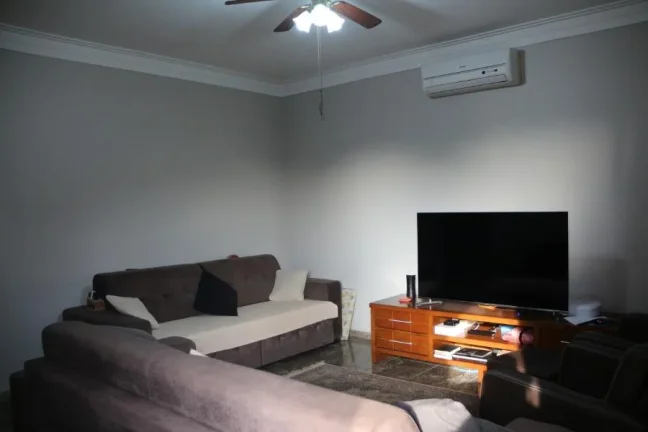 Imagem Sobrado para Aluguel por R$9.500,00/Mês com 300m², 3 dormitórios, 1 suite e 5 vagas - Vila jacuí, São paulo / SP - Cód. BDI24751