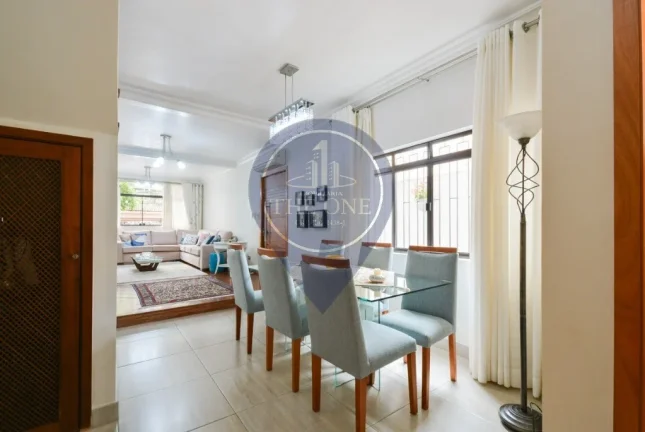 Imagem Luxuosa casa de 3 quartos e 3 suítes na Vila Clementino, São Paulo-SP, com 244m² e 3 vagas de garagem!