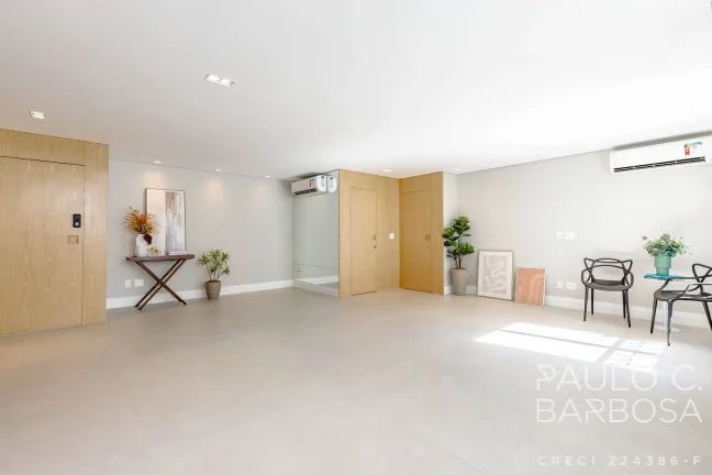 Imagem Vila Nova Conceição - 2 Dormitórios (1 Suíte) - 1 vaga - 130m² - Reformado