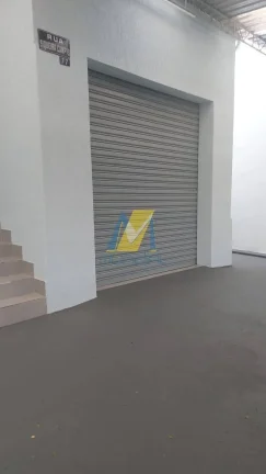 Imagem Casa comercial ampla, pronta para estruturar sua clínica ou escritório.