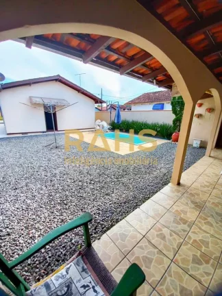 Imagem Ótima Residência Plana Com Piscina! Conforto e privacidade definem essa linda casa plana à venda ...