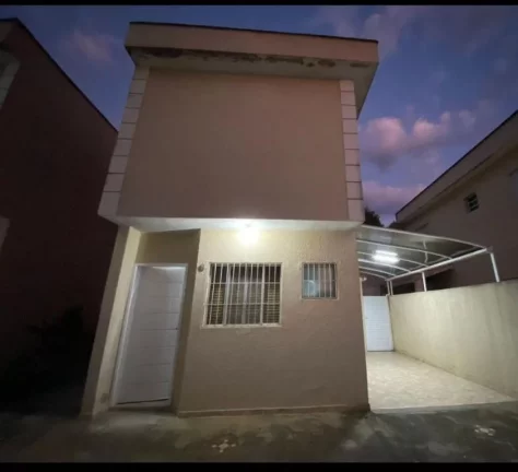 Imagem Sobrado com 2 dormitórios à venda, 64 m² por R$ 373.000,00 - Caxangá - Suzano/SP
