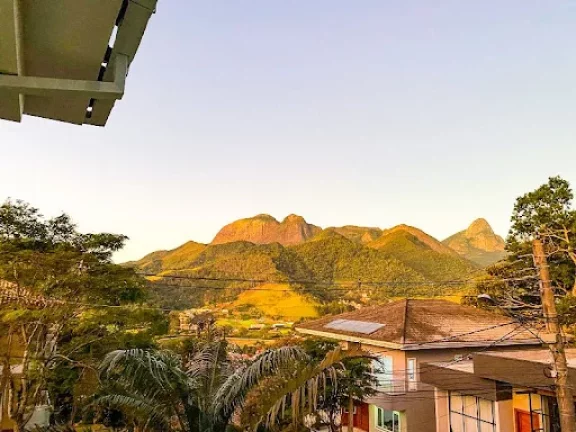 Imagem Casa à venda, 242 m² por R$ 1.800.000,00 - Vargem Grande - Teresópolis/RJ
