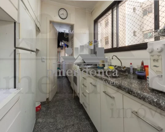 Imagem Apartamento a venda em Higienópolis, amplo e iluminado com 122 m² de área útil.